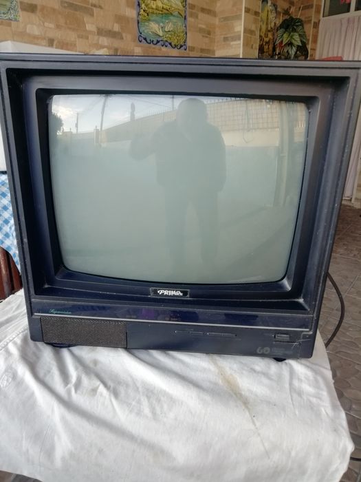 Small-Size Color TV, Prisma Brand64286462442114121
