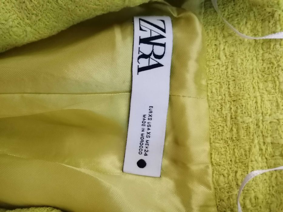 Casaco comprido de cor verde da Zara, tamanho Xs, novo