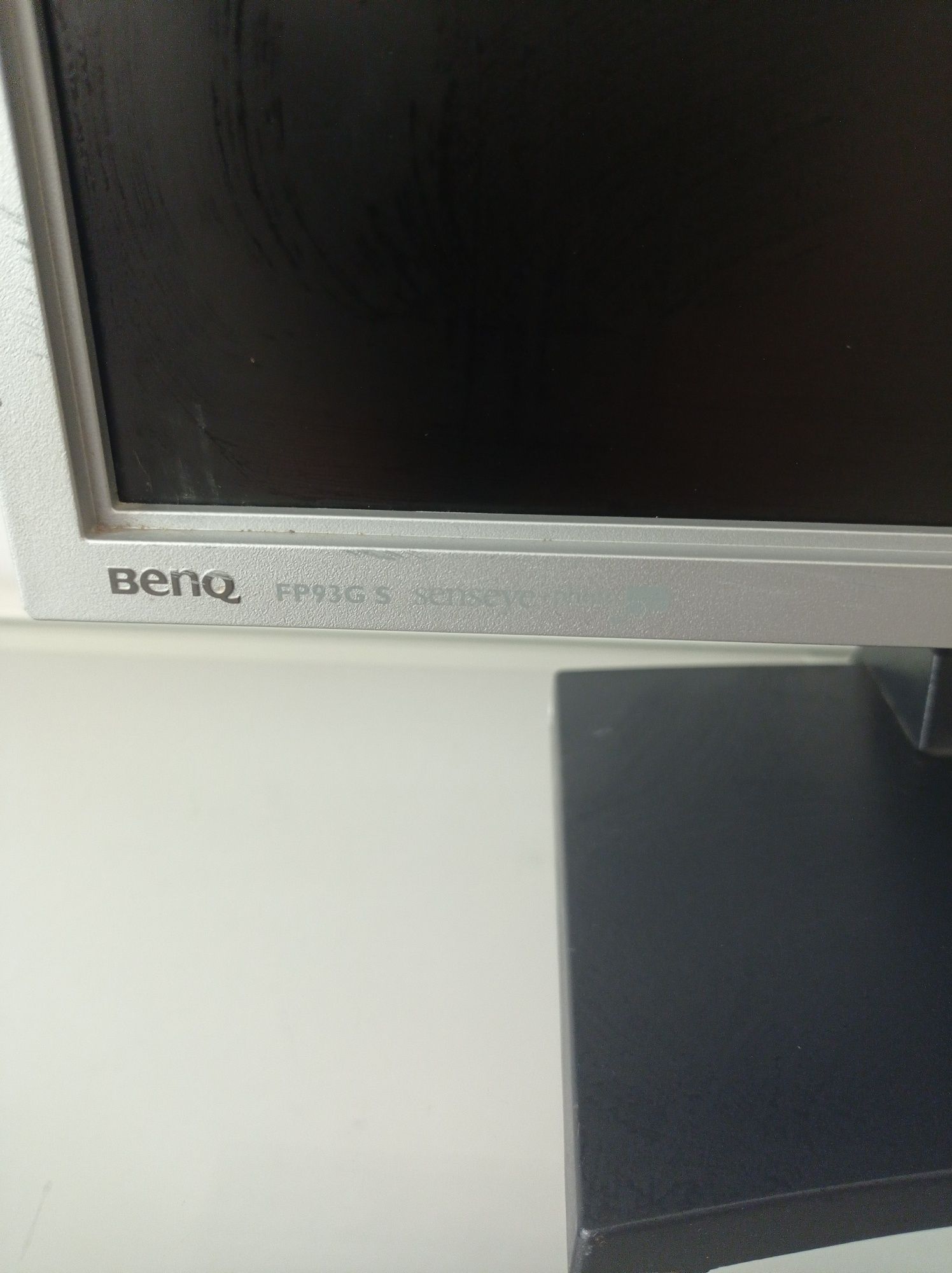 Monitor BenQ FP83GS