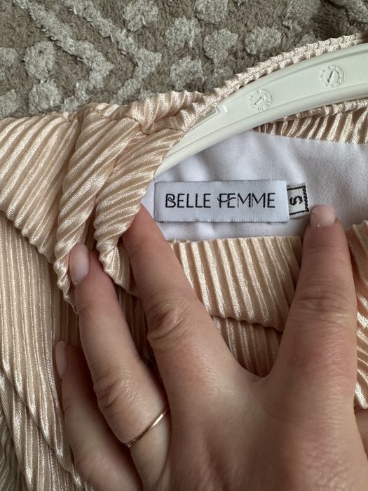 Нова сукня атлас пліссе Bellefemme