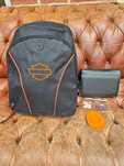 Mochila Harley Davidson com extras, carteira caneta base para moto etc