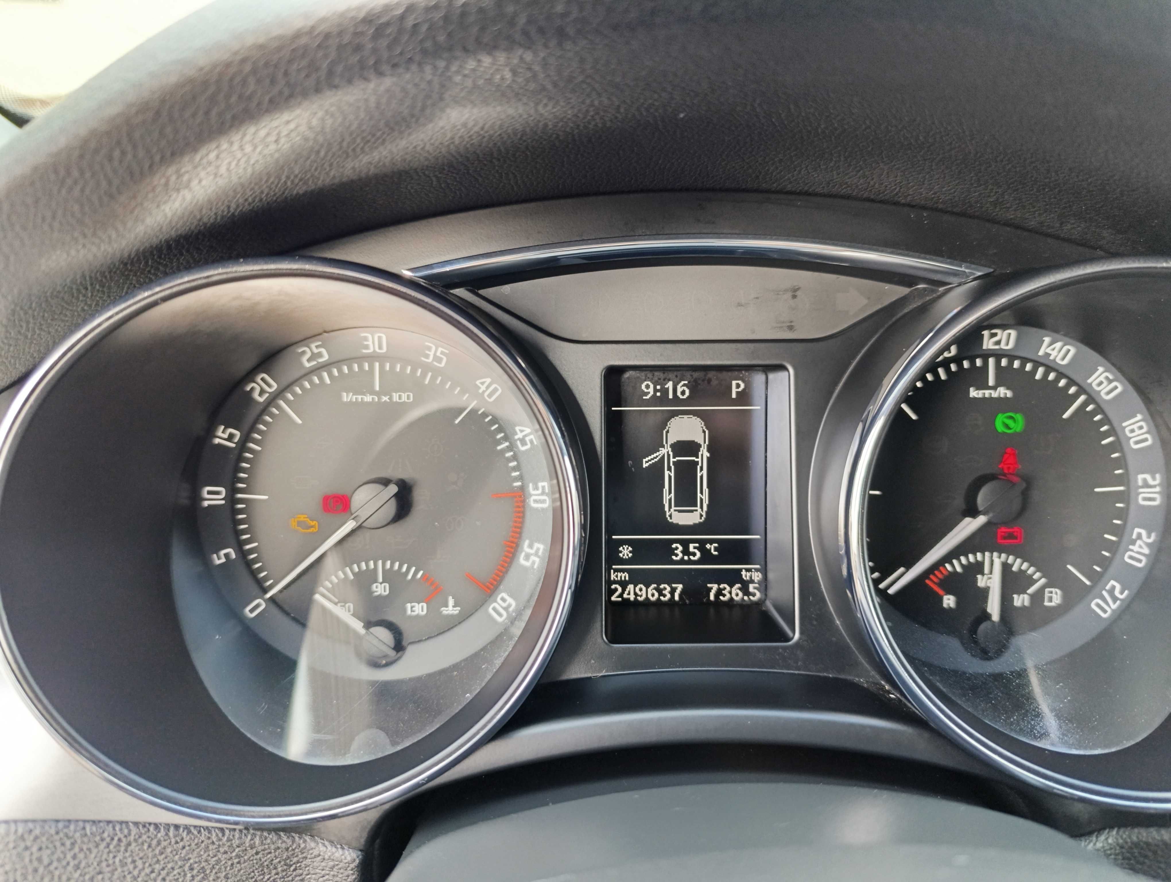 Skoda Superb 2 kombi lift 2.0 TDI 170kM DSG 4x4