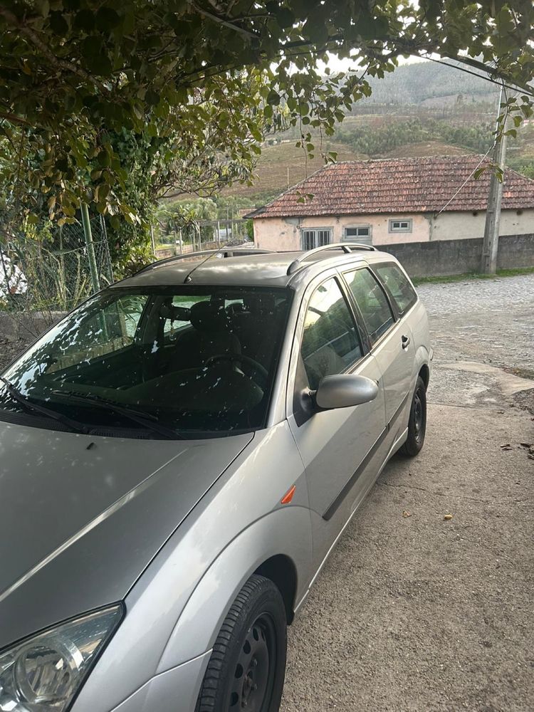 Ford Focus 1.4 gasolina 199000
