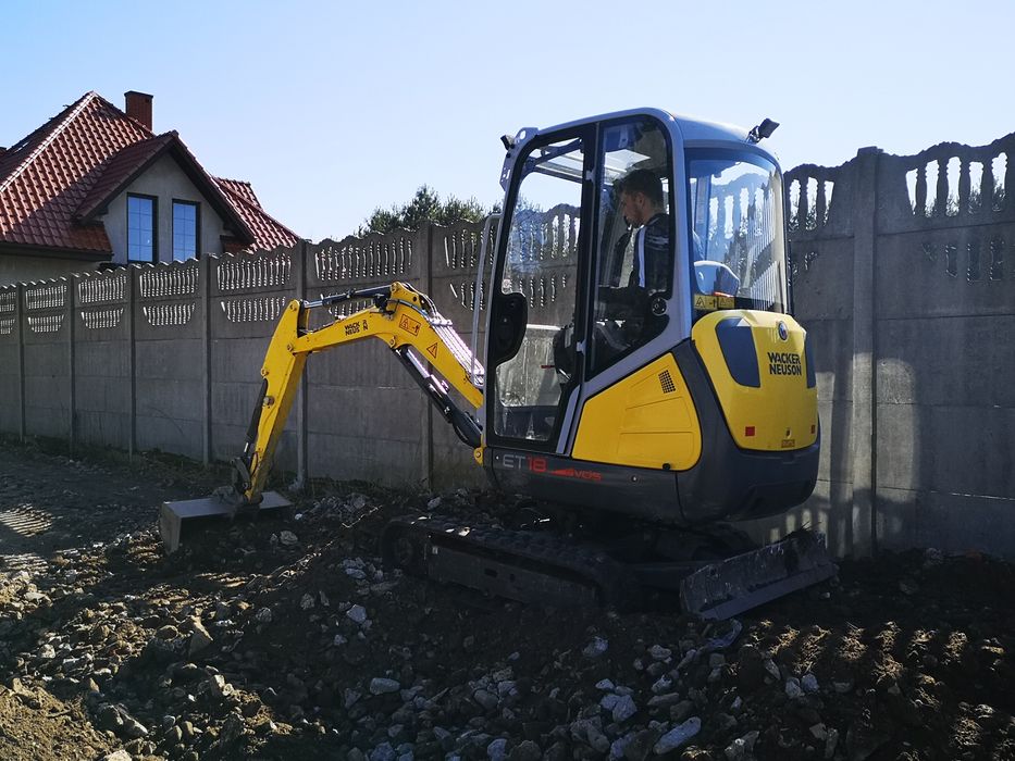 Gruz z transportem utwardzenie terenu minikoparka