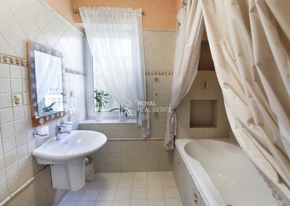 Оренда будинку Романків 5к 400м2  Обухівський район Лісна вул.