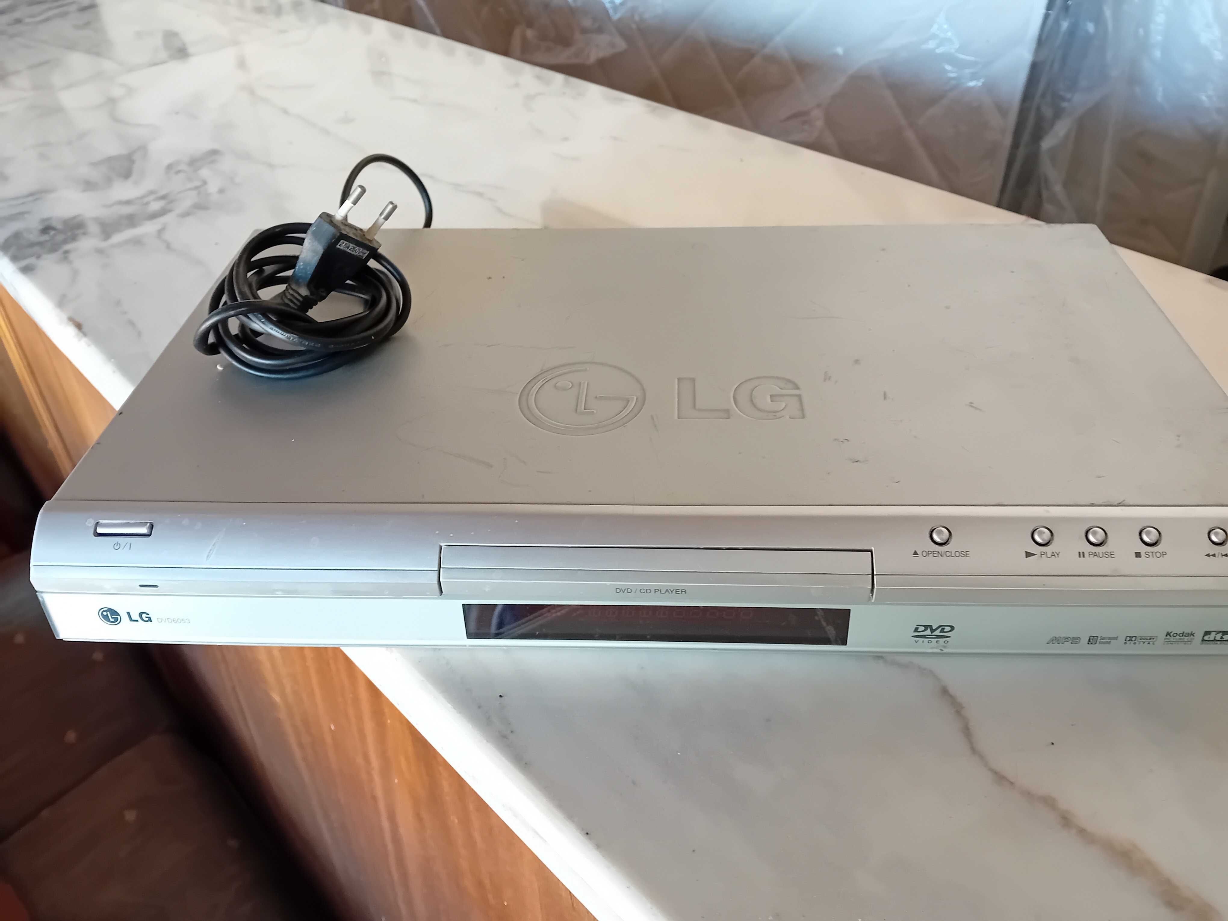 Vendo  3 impressora e 2 dvds