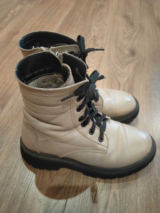 Черевики на дівчинку