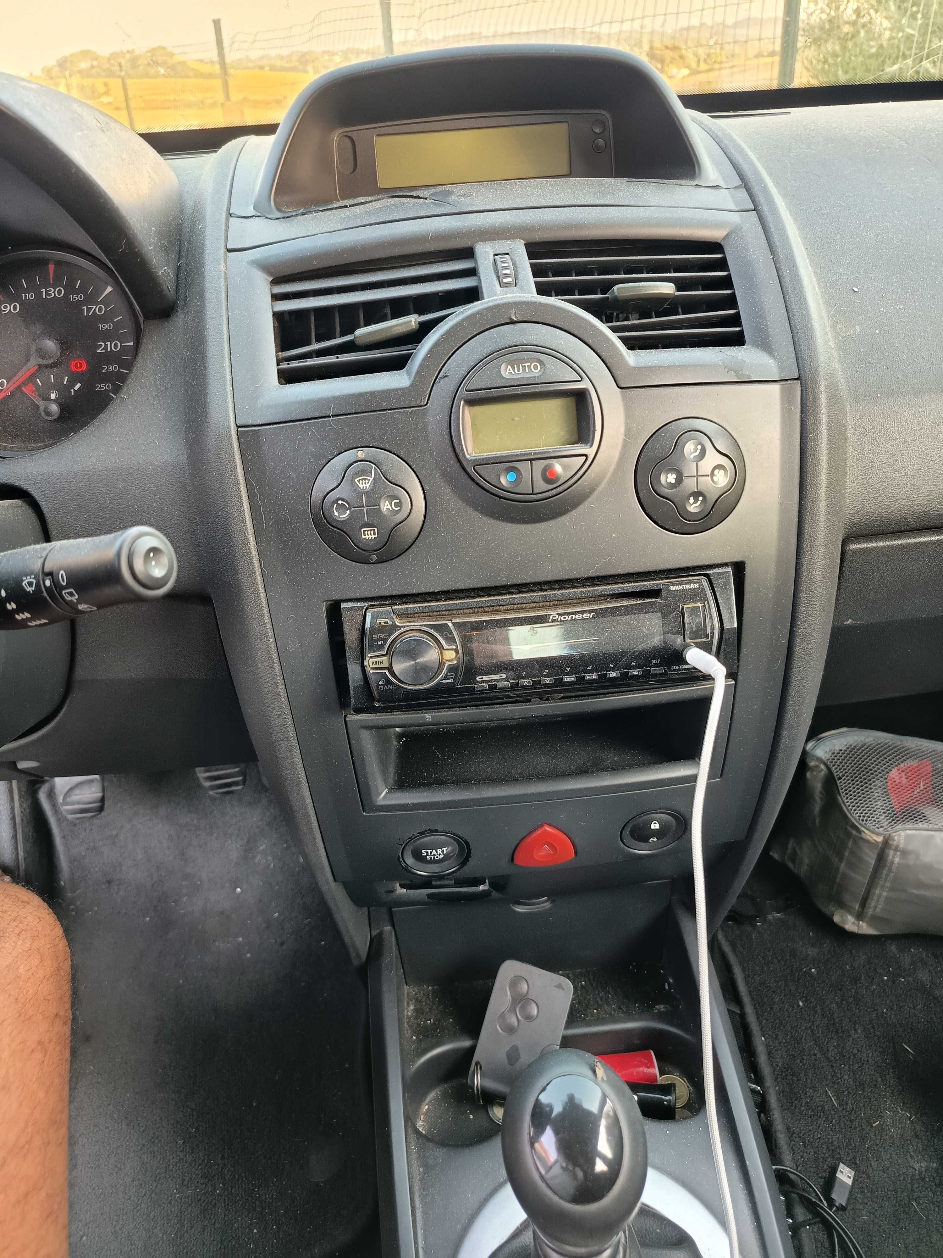 Carro Megane 2  2006