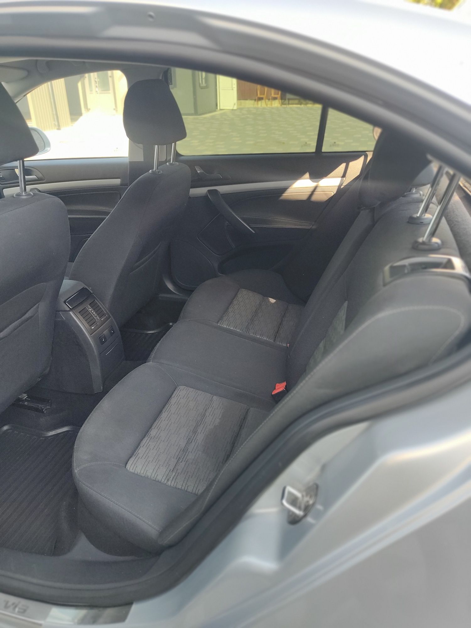продам легковий автомобіль