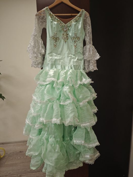 Костюми для танців східних та бальних