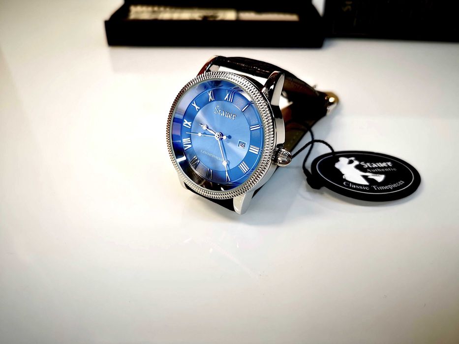 Часы Stauer новые в полном подарочном комплекте Germany