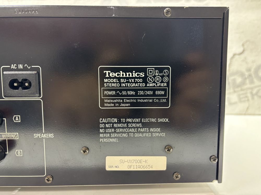 Technics SU-VX700 wzmacniacz stereo vintage