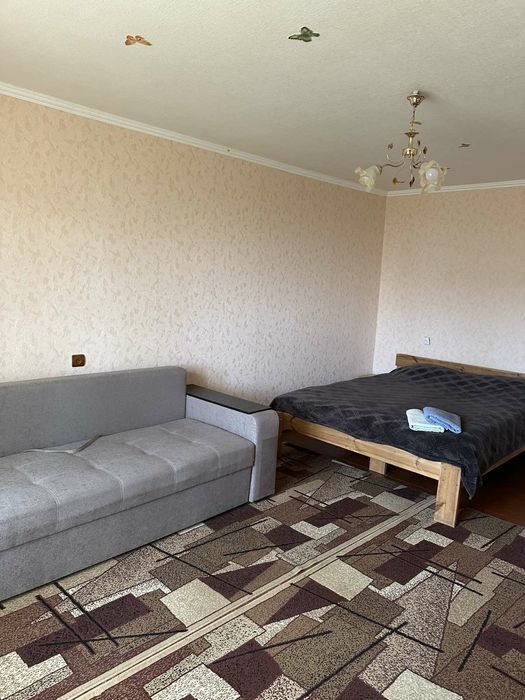 Квартира подобово, Лозова