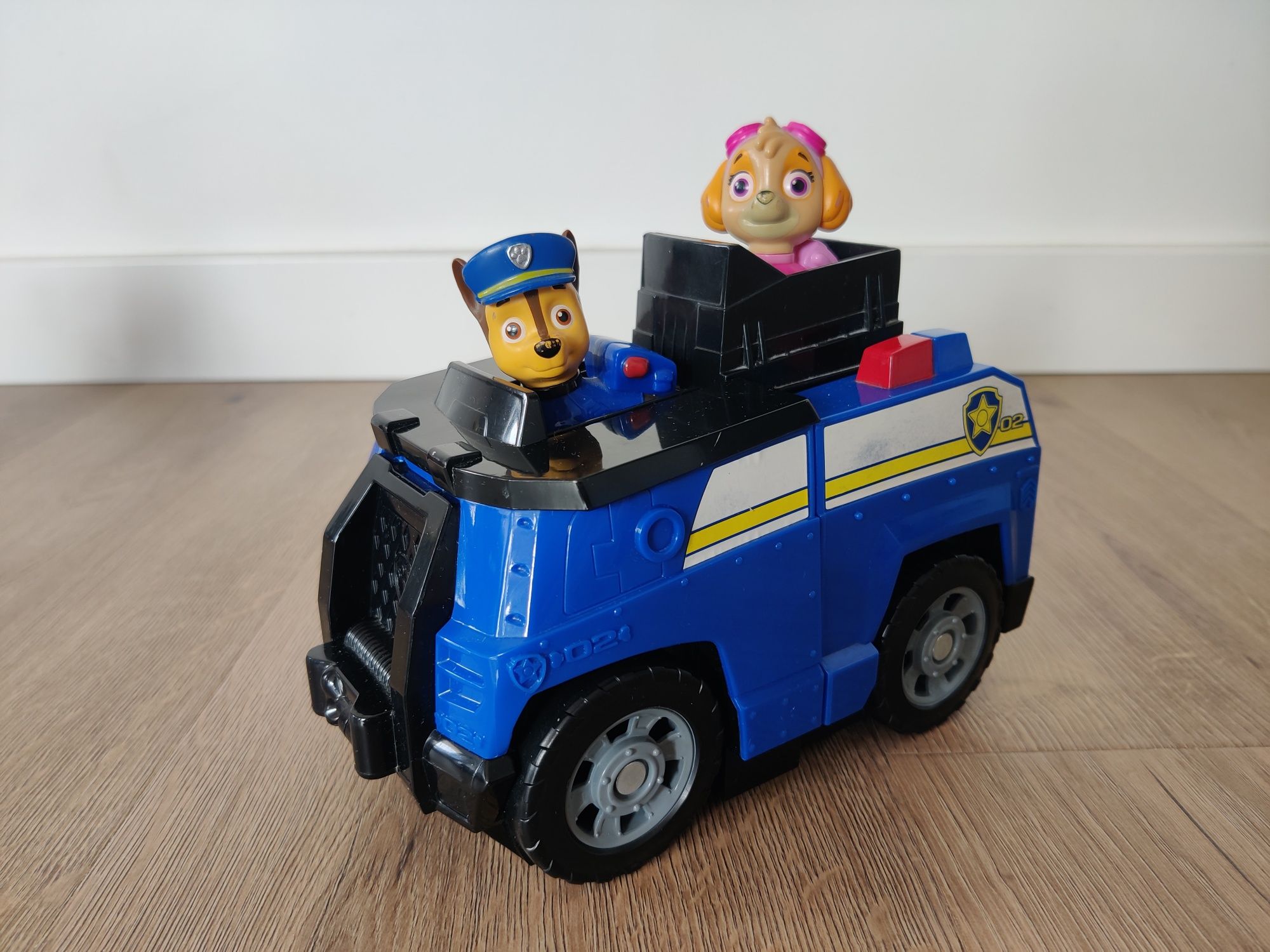Psi Patrol, Chase i Sky, pojazd 2w1