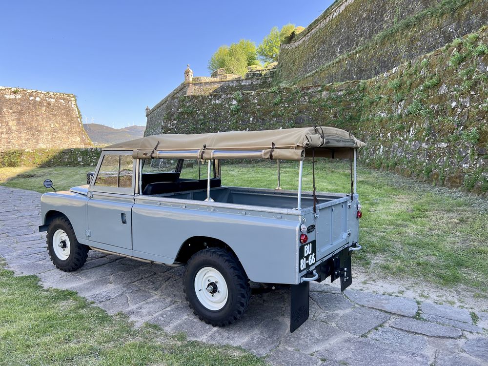 Land Rover 109 Serie III