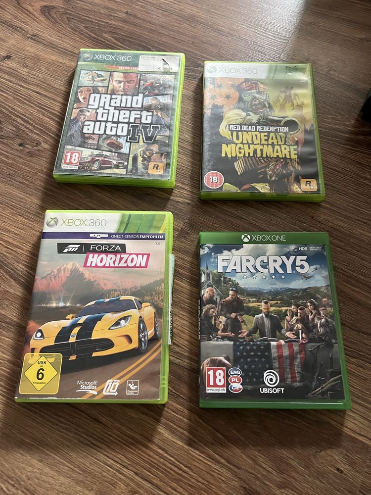 Sprzedam albo zamienię Xbox One S 1TB + 4 gry + pudełko