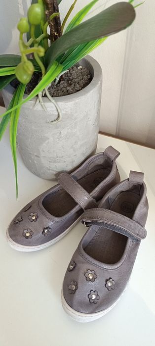 Balerinki dziewczęce smyk r.31 polecam