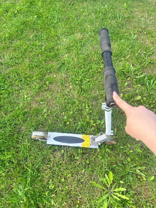 Regulowana hulajnoga