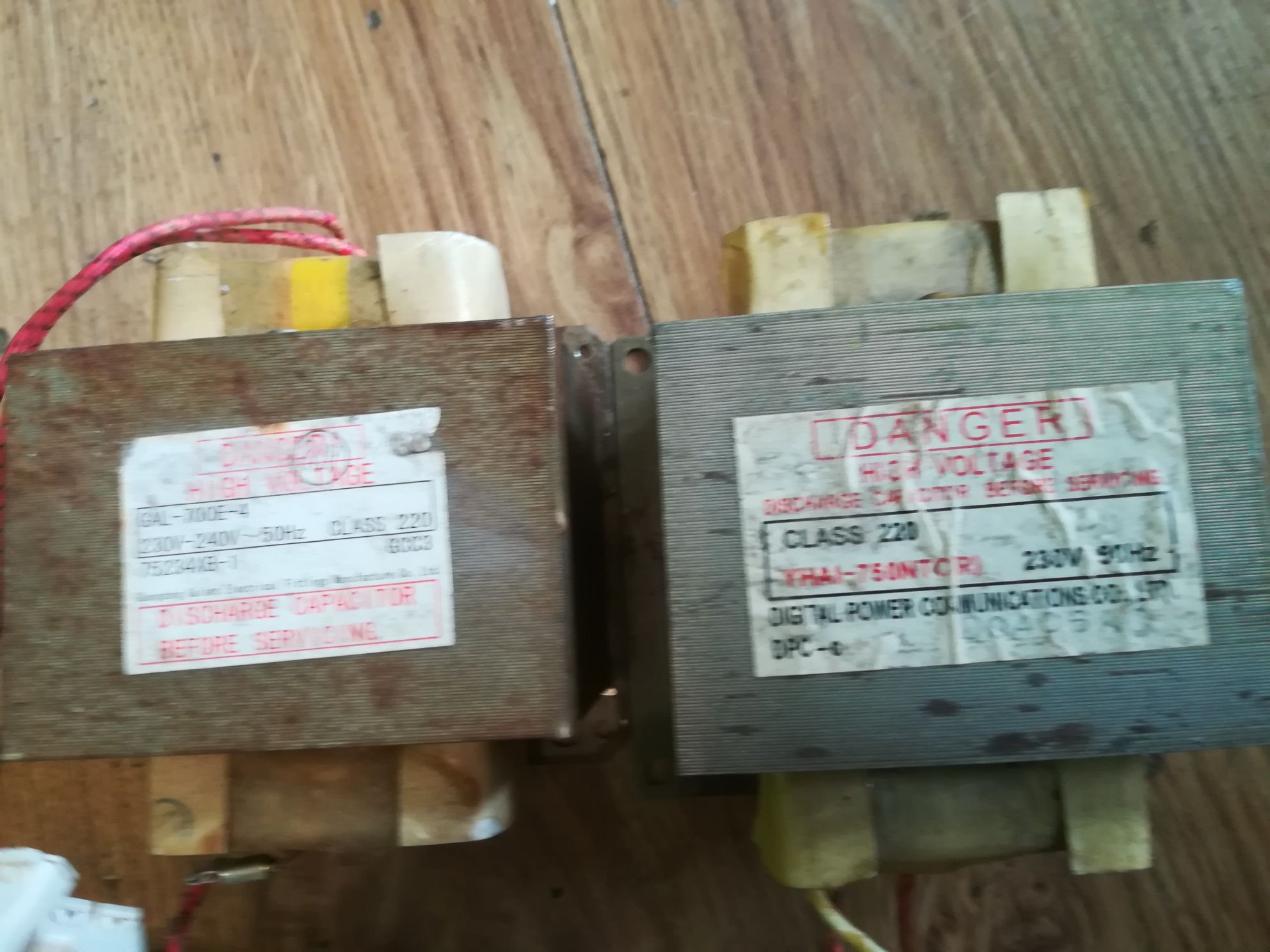 Transformatoy z mikrofalówki 3szt