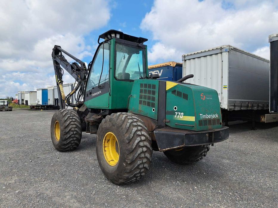 Maszyna leśna harwester  4-kołowy Timberjack 770