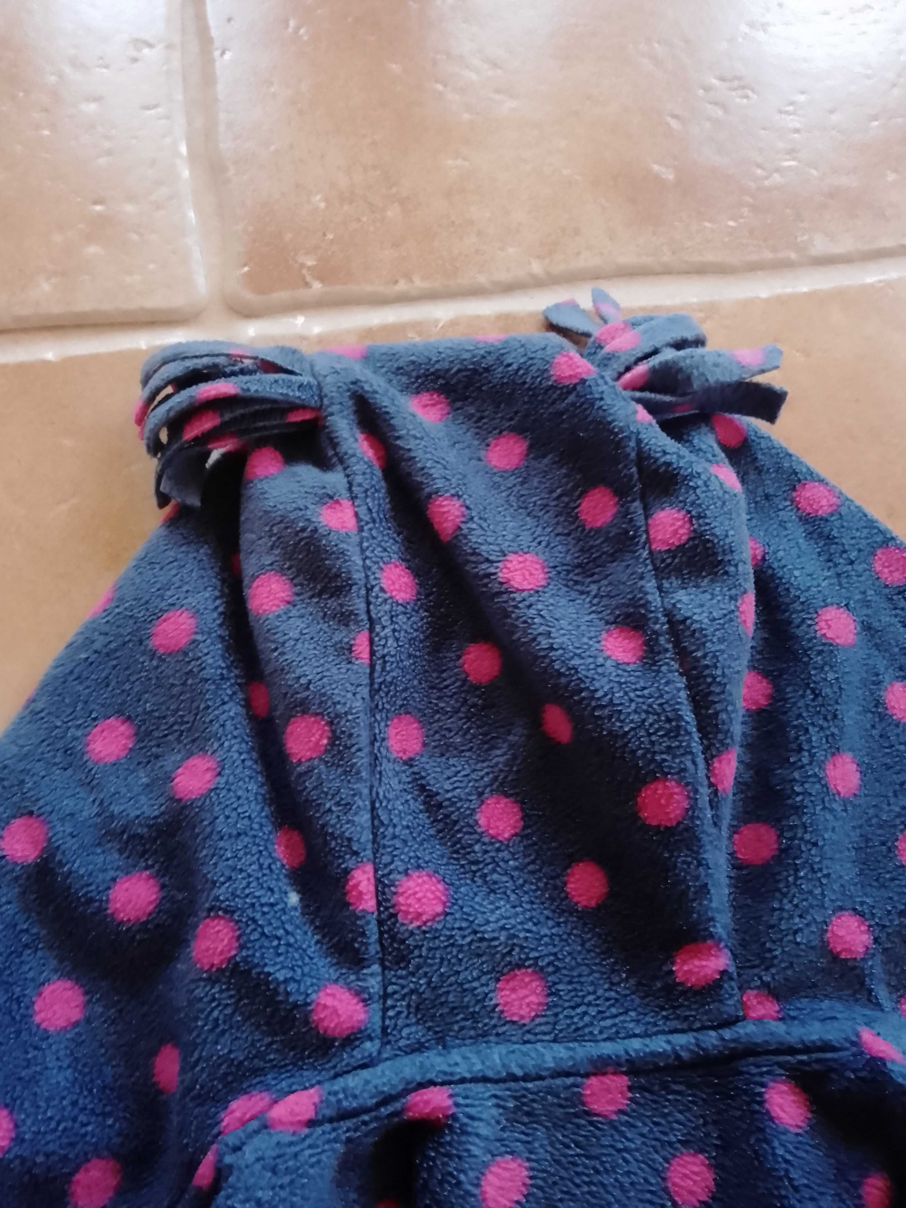Bluza 62 kaptur ciepła frędzle