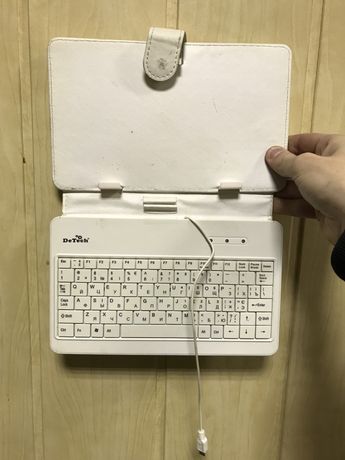 Чехол клавиатура для планшета microusb