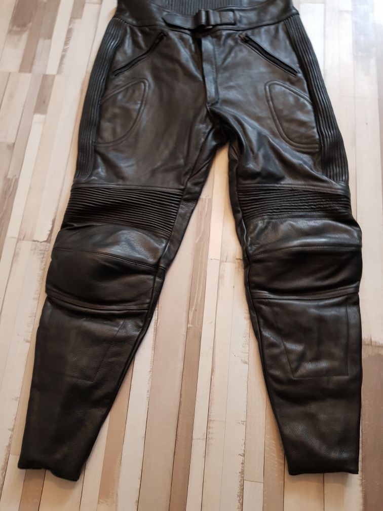 Spodnie motocyklowe skórzane TT roz S na motor motocykl 101