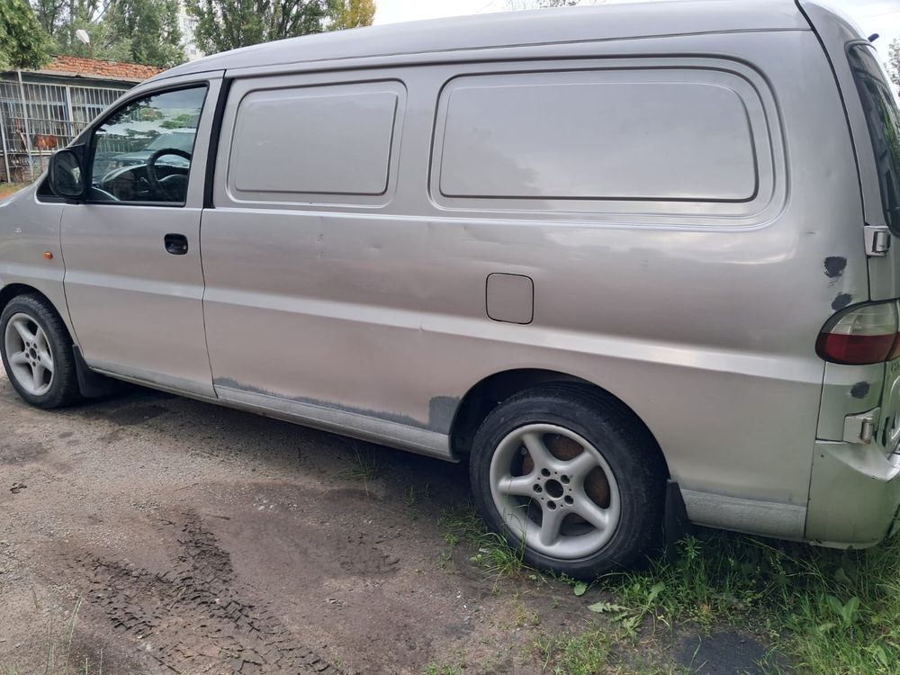 Hyundai H1 2007 рік газ/бензин