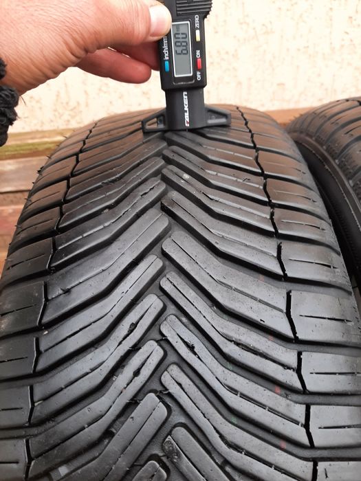 Пара шин 205 60 16 Michelin CrossClimate