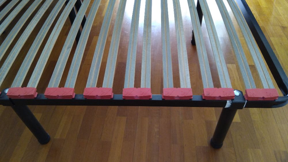 Estrado de ripas para cama solteiro 90x200 cm