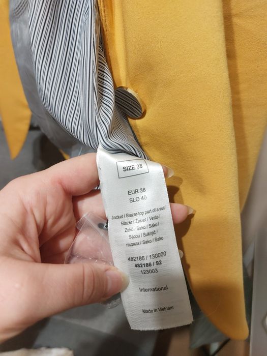 Musztardowy żakiet Orsay rozmiar 38