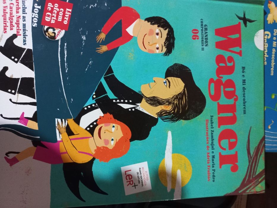 Livros sobre música com CDs.