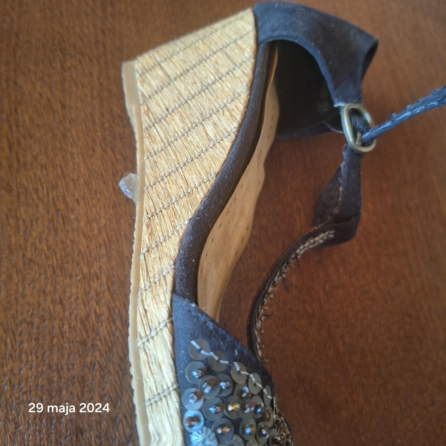Buty damskie Corina rozmiar 37 nowe stan idealny.