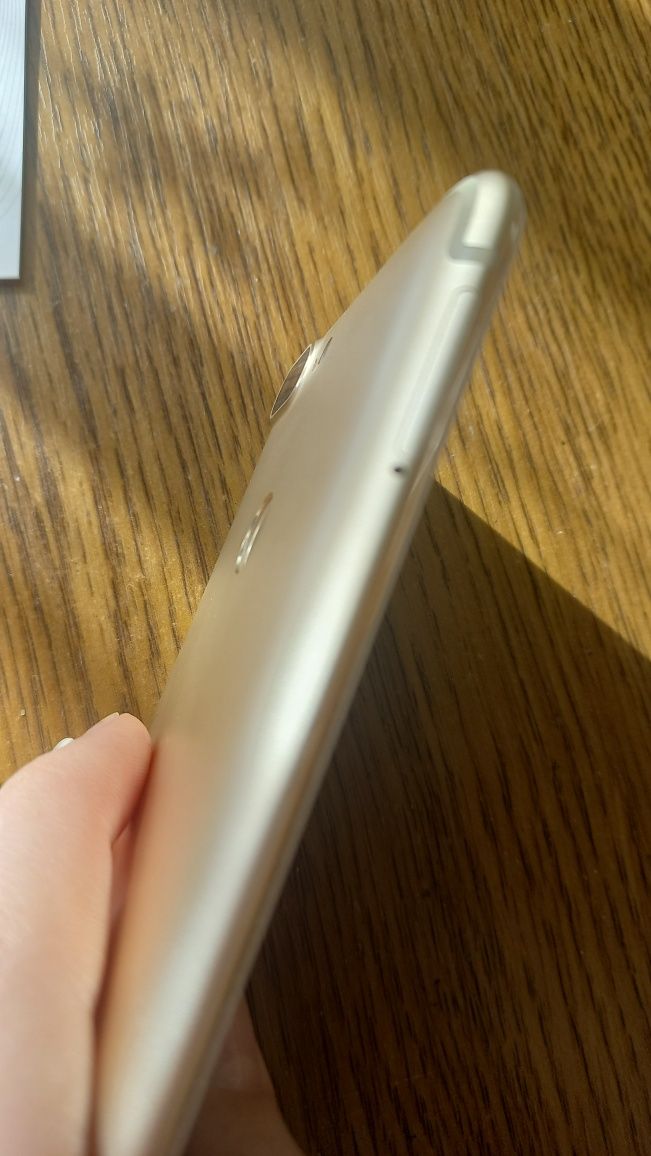 Lenovo S5 4/64 Гб Gold