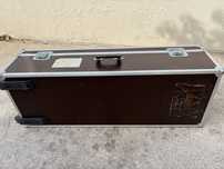 Rack caixas transporte material musica teclas