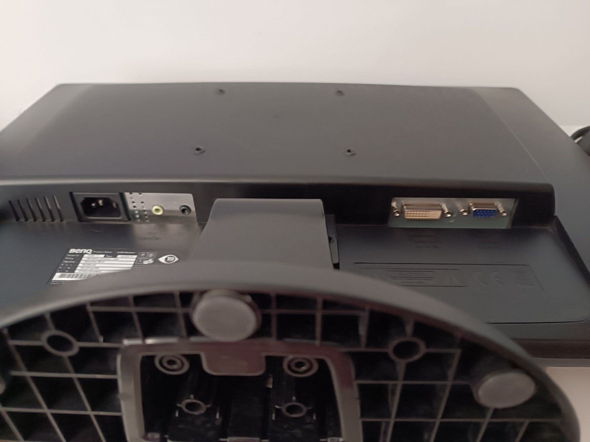 Monitor LCD 21,5" BenQ GL2251 głośniki VGA DVI 100% sprawny