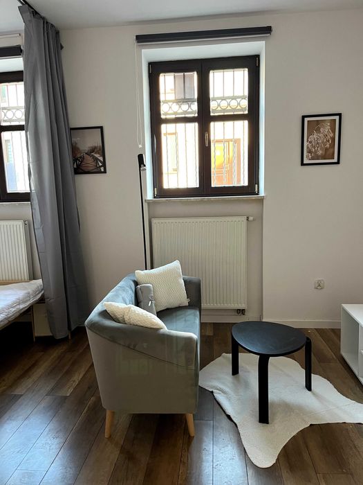 Pokój dwustrefowy 19 m2 blisko ARENA/ CITY Park