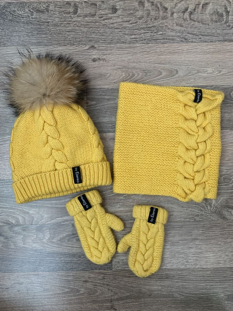 Зимовий набір шапка, хомут, рукавички
