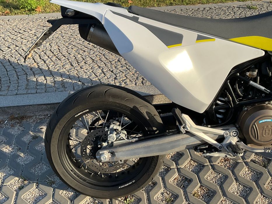 Husqvarna 701 Supermoto 2021