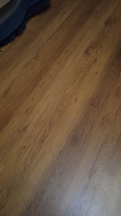 Ламинат новый остатки около30 м2
