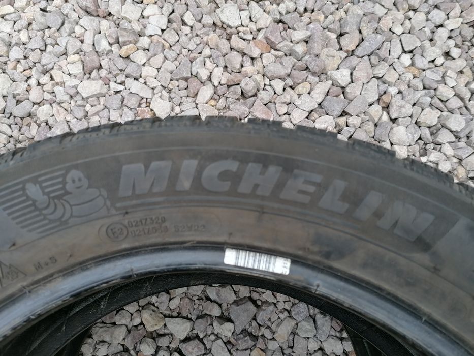 215/55/17 Michelin 2022 rok zimowe