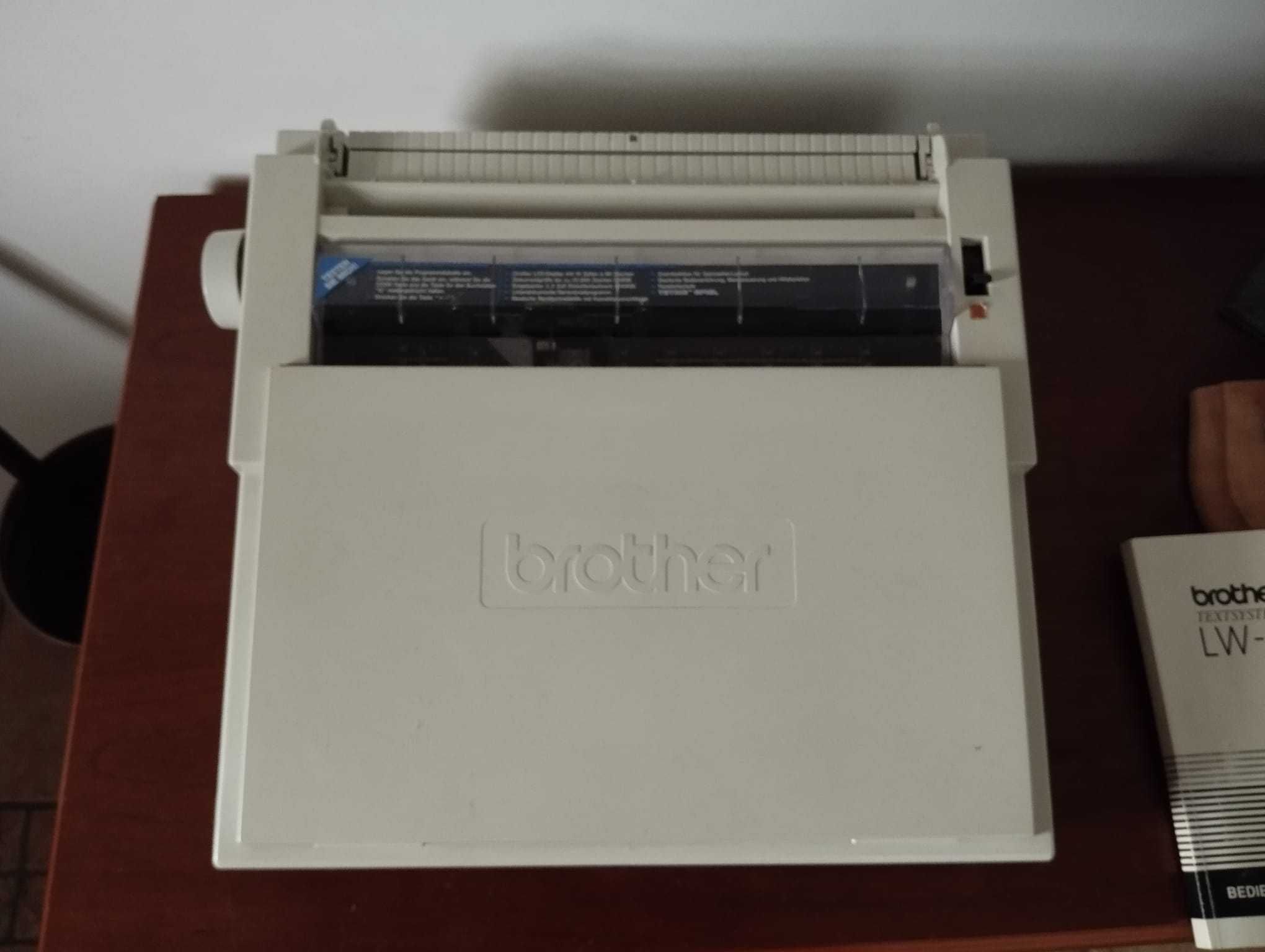 Máquina Escrever Brother LW30 Text System