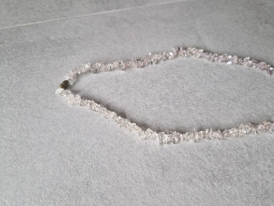 Śliczny naszyjnik z kryształami górskimi, okazja!