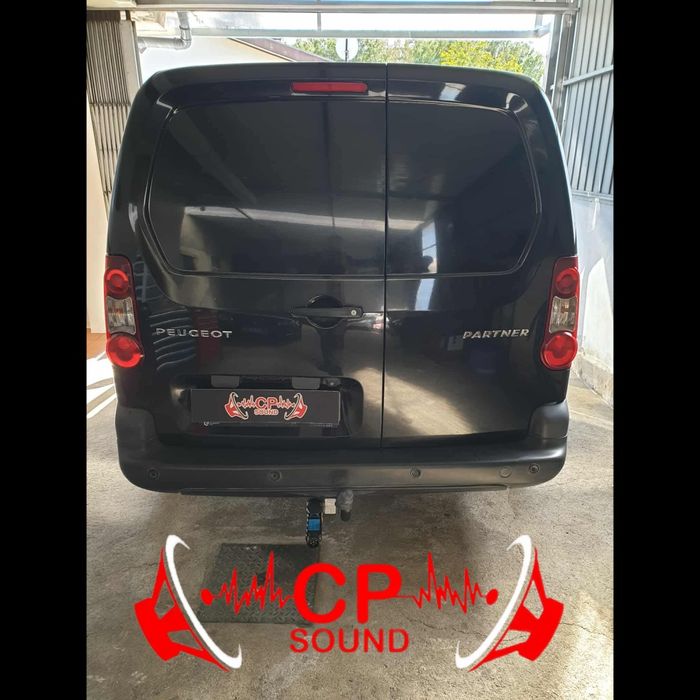 Montagem de som sensores camera reboque manometros luzes etc (CP SOUND