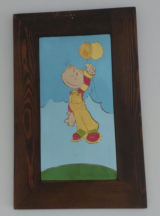 Quadros infantis  manufaturados em barro com molduras em madeira.