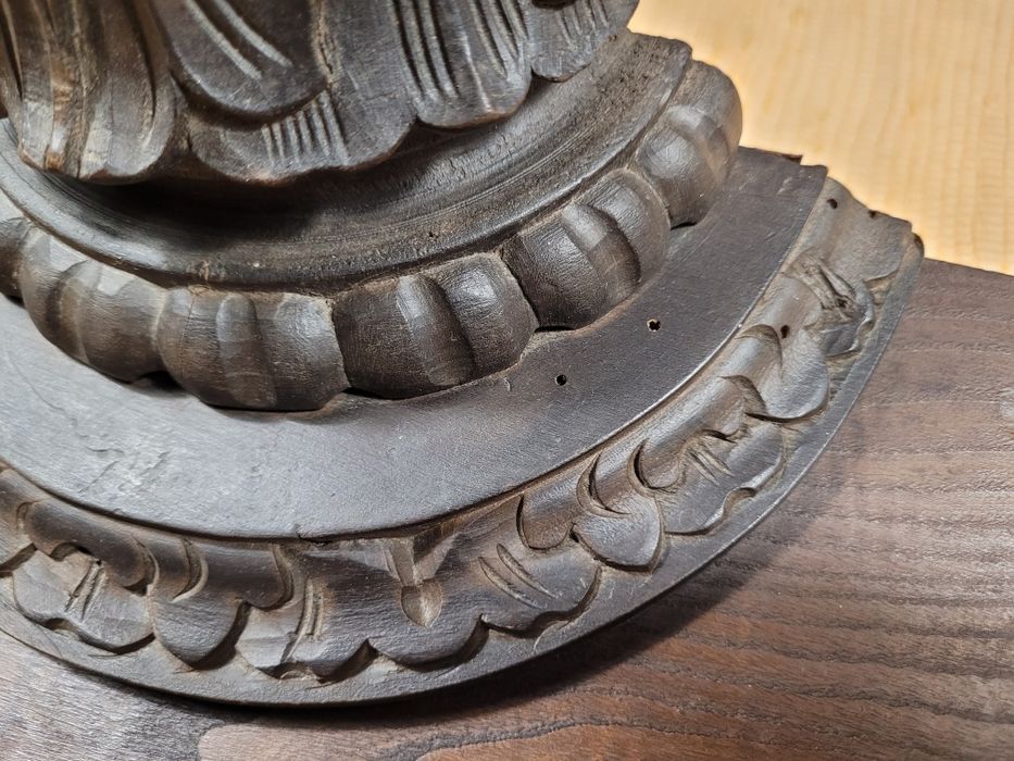 Peanha / Mísula em madeira 45 x 23,5 x 19,5