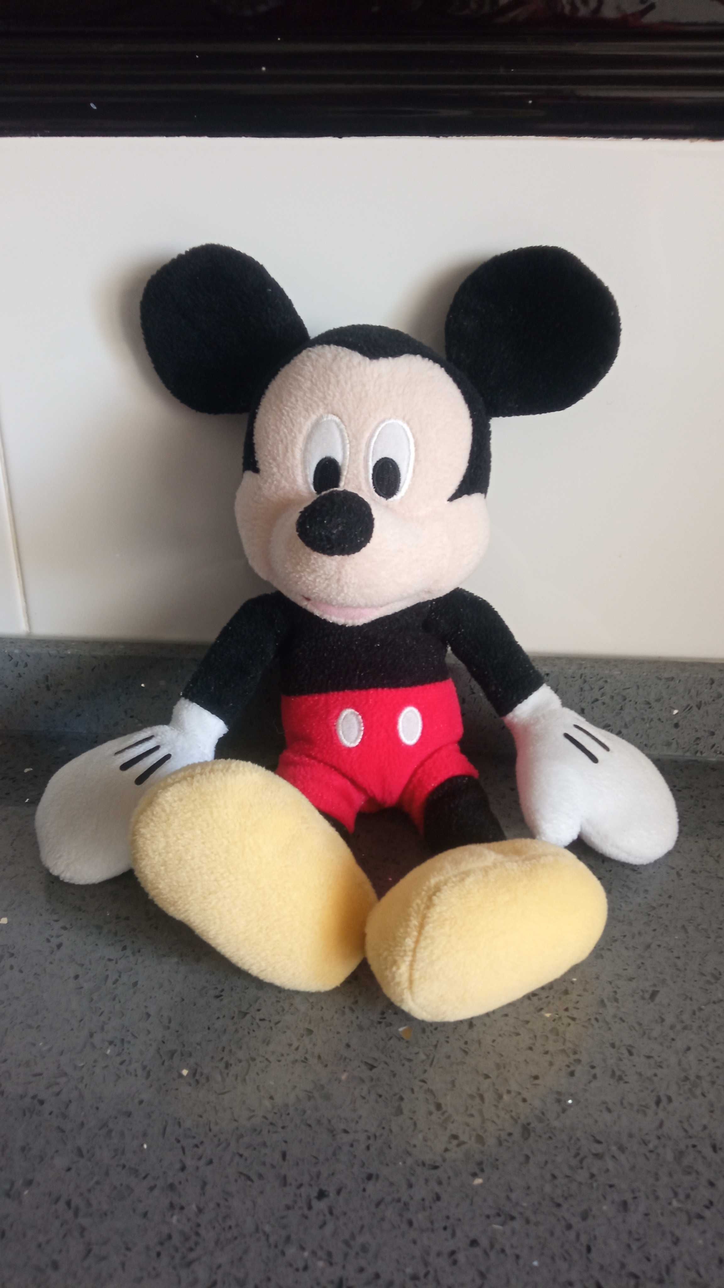Peluche Mickey/Angry Bird/Variados