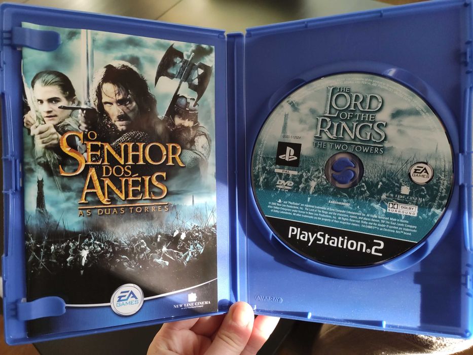 Jogo "Senhor dos Anéis: As Duas Torres" PlayStation 2 (PS2)