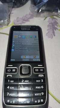 Nokia   E52  bez  simlocka  .