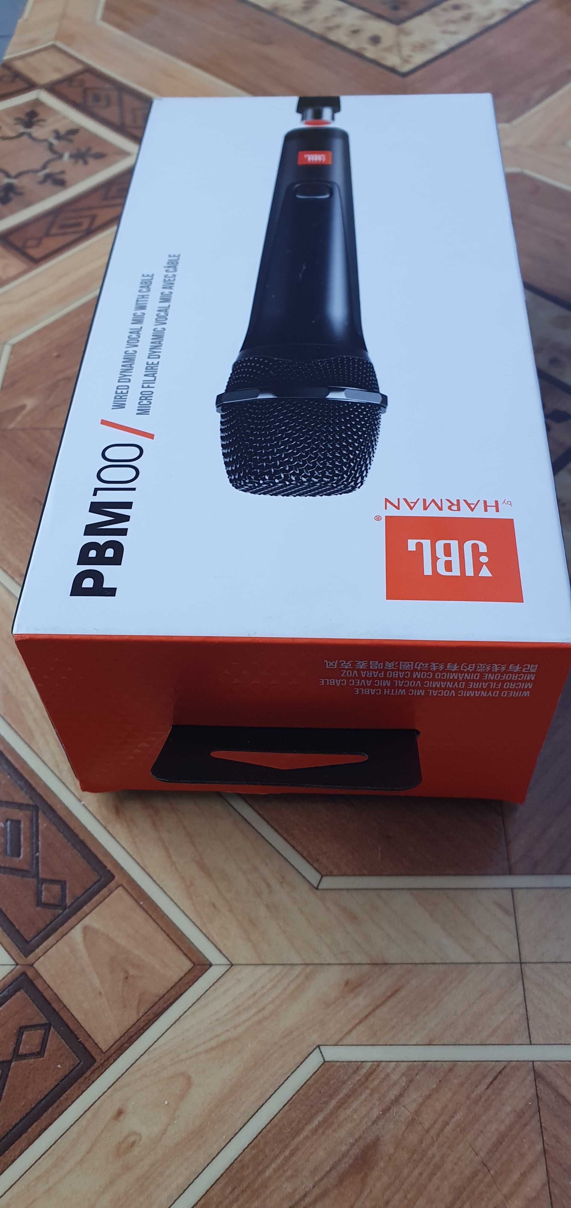 Микрофон  фірми JBL